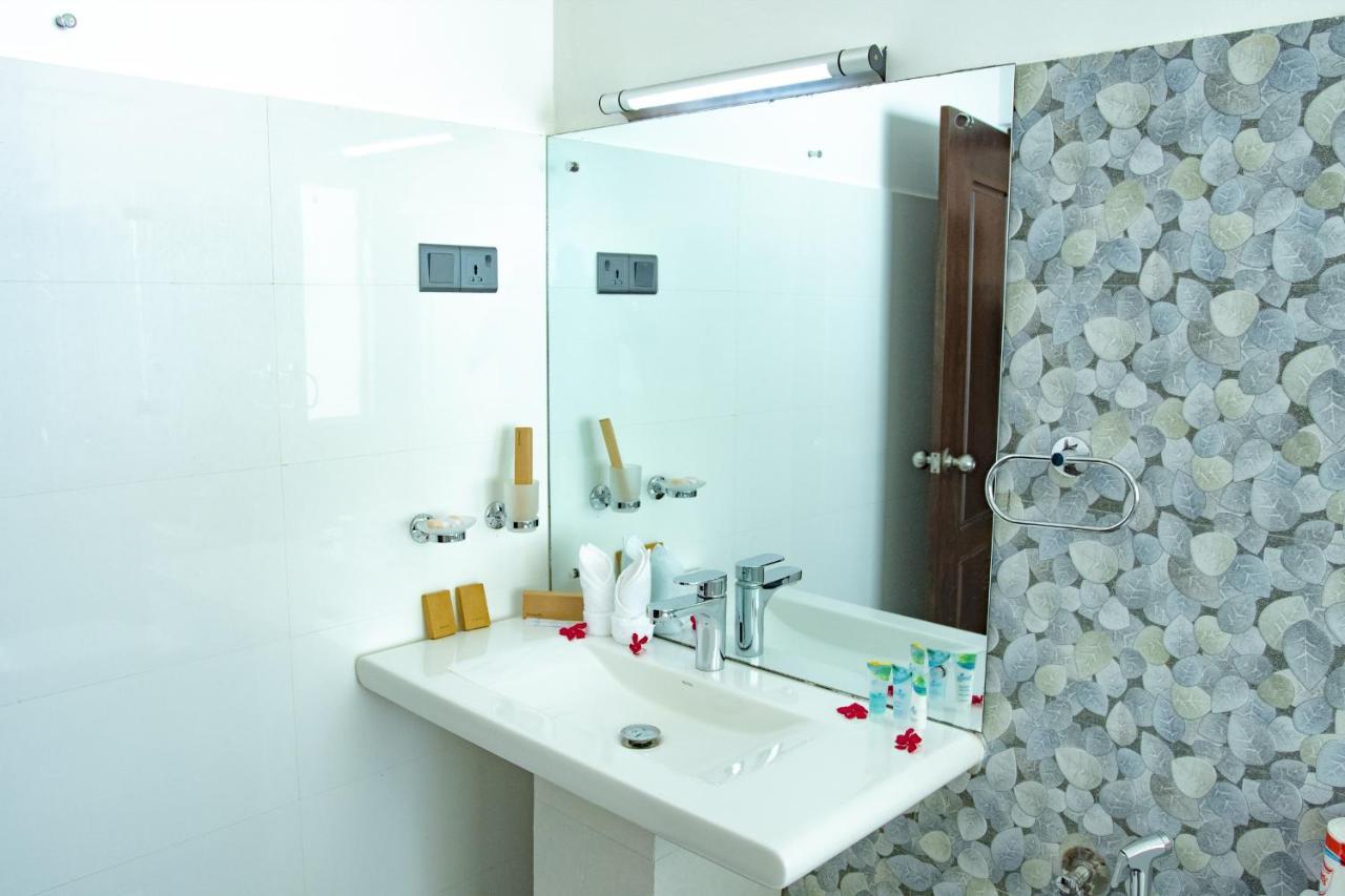 Manara Beach Resort Beruwala Exteriér fotografie